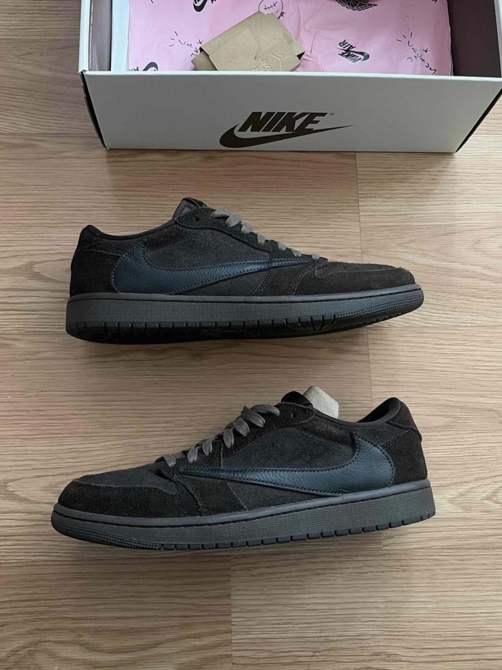 size 10 velvet brown travis scott dunks